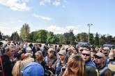 Появились фото и видео противостояния на Куликовом поле в Одессе