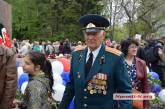«Праздник со слезами на глазах»: в День Победы в Николаеве над площадью кружили журавли