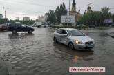 В центре Николаева столкнулись «Мицубиси» и «Хюндай»