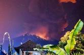 На Бали произошло извержение вулкана Агунг. ВИДЕО