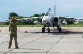 В Николаеве боевые летчики «ставят на крыло» курсантов из Харькова. ФОТОРЕПОРТАЖ