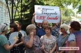 Жители села на Николаевщине пикетируют прокуратуру: требуют уберечь их предприятие от захвата