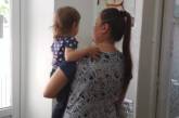 В Николаеве у пьющих родителей отобрали ребенка после жалоб соседей