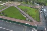 Реконструкция Соборной: в сети показали испорченный газон на площади за 2 млн грн