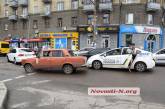 В центре Николаева столкнулись «Фольксваген» и «Жигули» — на проспекте пробка