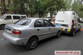 В Николаеве «Ланос» врезался в конвойный автомобиль полиции