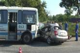 В Одессе столкнулись легковушка и автобус - есть жертвы. ФОТО