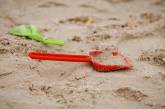 Во Львовской области 7-летнего мальчика насмерть засыпало песком