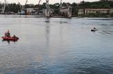 В реке Ингул николаевские спасатели ищут мужчину, который пропал во время купания