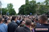 Николаевцы аплодисментами провели президента Зеленского. Видео