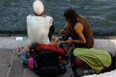 В Венеции туристов выгнали из города за кофе под мостом