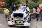 В Киеве внедорожник врезался в машину патрульных