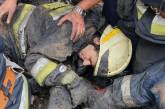 На пожаре в Днепре завалило троих спасателей