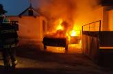 На Николаевщине во дворе частного дома сгорел Opel