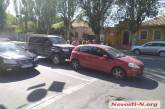 В центре Николаева столкнулись УАЗ и  Fiat: движение затруднено