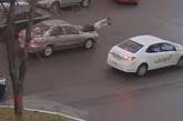 В Киеве машина сбила женщину, которая вышла из такси