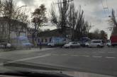 В центре Николаева тройное ДТП: столкнулись две легковушки и маршрутка