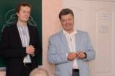 Порошенко начал переписывать свой кондитерский бизнес на старшего сына