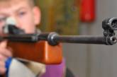 В Николаеве школьник в тире выстрелил из винтовки в одноклассника