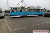В центре Николаева столкнулись трамвай и «Хюндай»: водителя увезла «скорая»