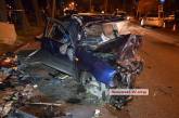 В Николаеве «Лексус» врезался в такси: погибли таксист и пассажир