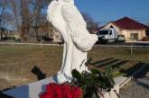 На Одесчине установили памятник в честь зверски убитой Даши Лукьяненко