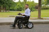 В Украине лиц в инвалидных колясках приравняли к участникам дорожного движения на велосипедах