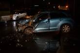 В Киеве пьяная женщина на «Мицубиси» протаранила маршрутку. 7 людей пострадали