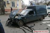 Появилось видео момента тройной аварии в Николаеве, где пострадал водитель «Ижа»