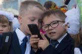 Депутаты хотят запретить в школах Украины смартфоны и другие устройства с выходом в интернет