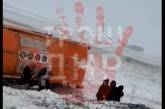 В «ДНР» перевернулся автобус с 29 пассажирами: двое погибли. Видео