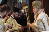 Вселенский патриарх потребовал прекратить богослужения до конца марта
