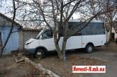 В Николаеве пьяный водитель на микроавтобусе въехал в жилой дом