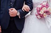 Россиянам до конца карантина хотят запретить разводиться и жениться
