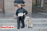 В Николаеве под горисполкомом член Партии регионов  объявила голодовку «против произвола»