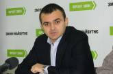 Лидер «Фронта змін» Вадим Мериков отчитался, куда идут депутатские деньги и обвинил губернатора " в бездействии"