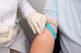В Британии начинают испытывать на людях вакцину от коронавируса 