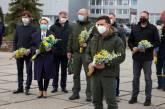 Зеленский вручил награды спасателям, которые тушили пожары в Чернобыльской зоне