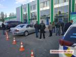 Вечером в понедельник, 27 апреля, возле магазина &laquo;33 квадратных метра&raquo;, который расположен на ул. Космонавтов в Николаеве полиция проводит спецоперацию