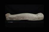 В Египте нашли древний саркофаг с мумией девушки и драгоценностями