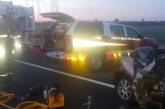На Херсонщине «Шевроле» врезалось в грузовик: двух человек из легковушки вырезали спасатели