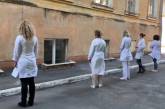 Львовские медики устроили чиновникам "коридор позора"