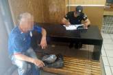 Николаевские полицейские охраны задержали мужчину, который совершил кражу