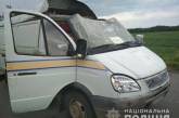 В Полтавской области взорвали автомобиль «Укрпошты»: украли 2,5 млн грн и оружие