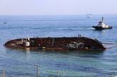 В Одессе начали поднимать затонувший танкер Delfi
