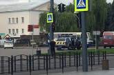 В центре Луцка неизвестный с оружием захватил автобус и 12 часов удерживал заложников. ОНЛАЙН