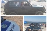 На пляже в Одесской области пьяная женщина за рулем авто пыталась задавить отдыхающих