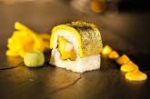 В Николаеве открылся необычный суши-бар, в котором подают роллы с пищевым золотом