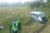 На трассе Киев-Чоп столкнулись 4 автомобиля: двое водителей погибли