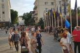 Сторонники Порошенко митинговали на Банковой против перемирия на Донбассе